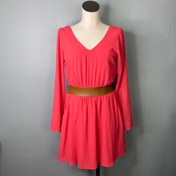 Charlotte Russe Coral Chiffon Bell Sleeve Vegan Leather Wait V-Neck Dress Size M - Picture 1 of 16